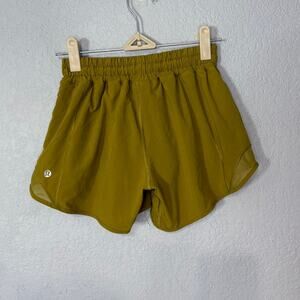 Lululemon Hotty Hot Shorts Size 2 Tall